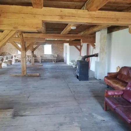 Stary Spichlerz W Niemicy Lantgård *